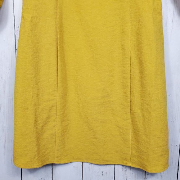Le Lis Short Fitted Dress Women's Size Small Yellow Gold Rayon Blend - Picture 5 of 11